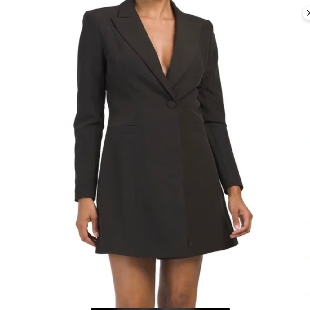 Aidan Aidan Mattox Black Tuxedo Cocktail Dress, Size 6